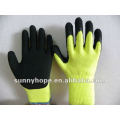 Winter use gloves